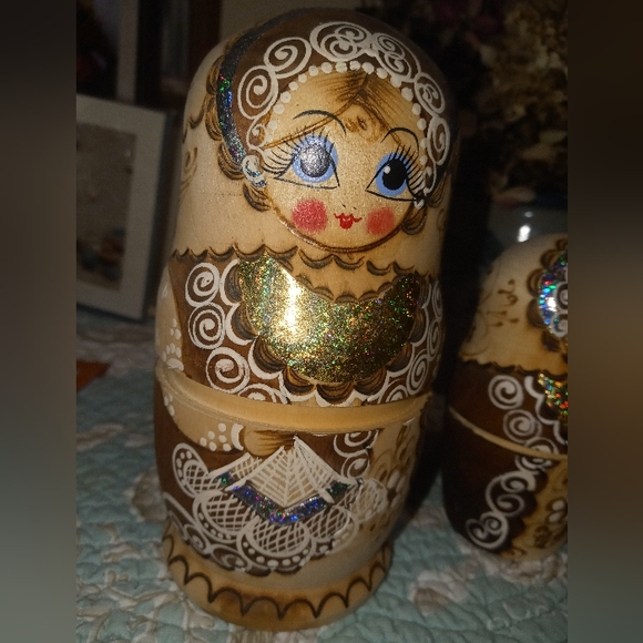 Russian nesting dolls..wooden 🪝 - Picture 3 of 10